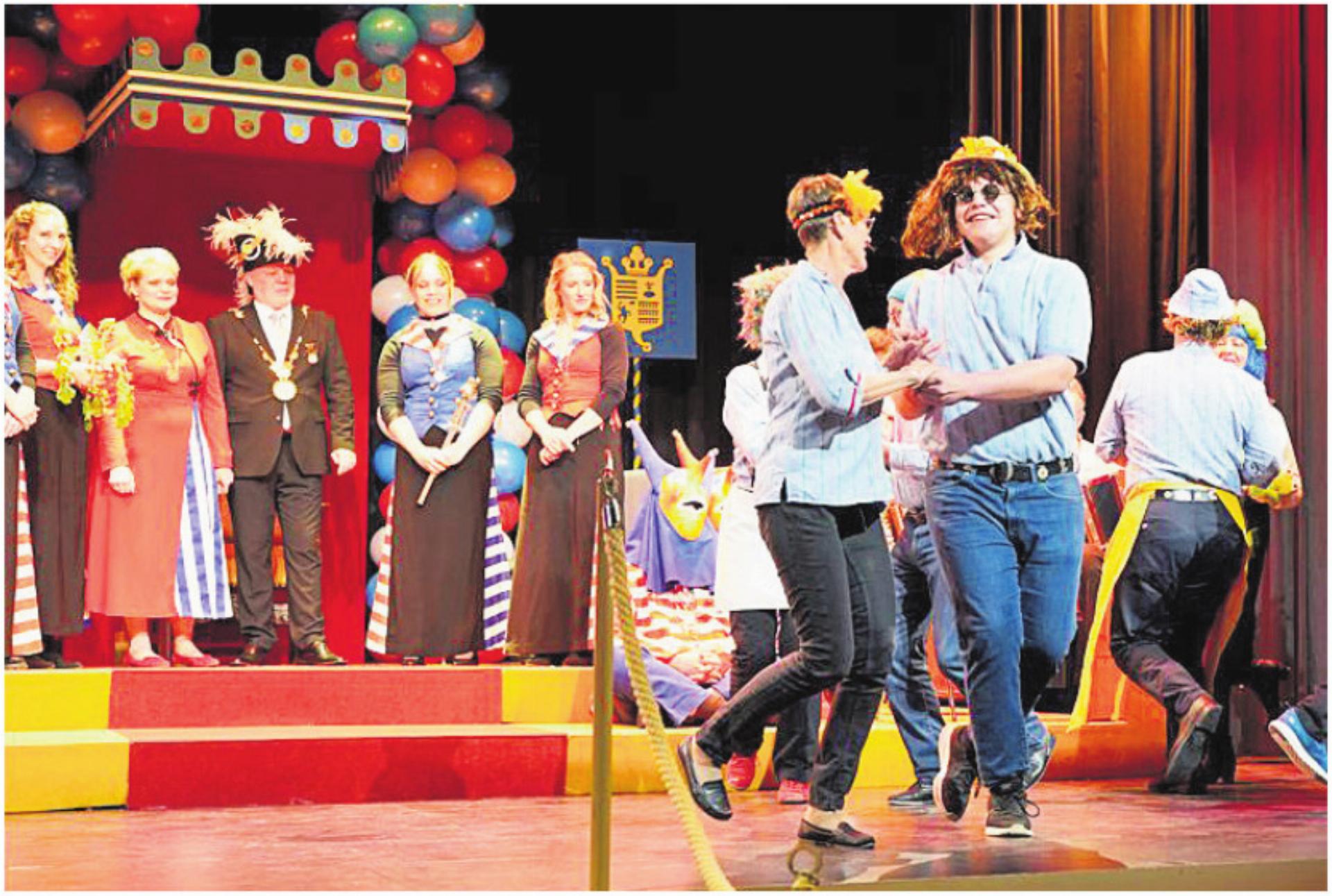 Grosse Emotionen während der Uraufführung der «Räbevater-Polka». Foto: zVg - Das Bild wird blockiert. – Möglicherweise durch einen aktiven Adblocker.