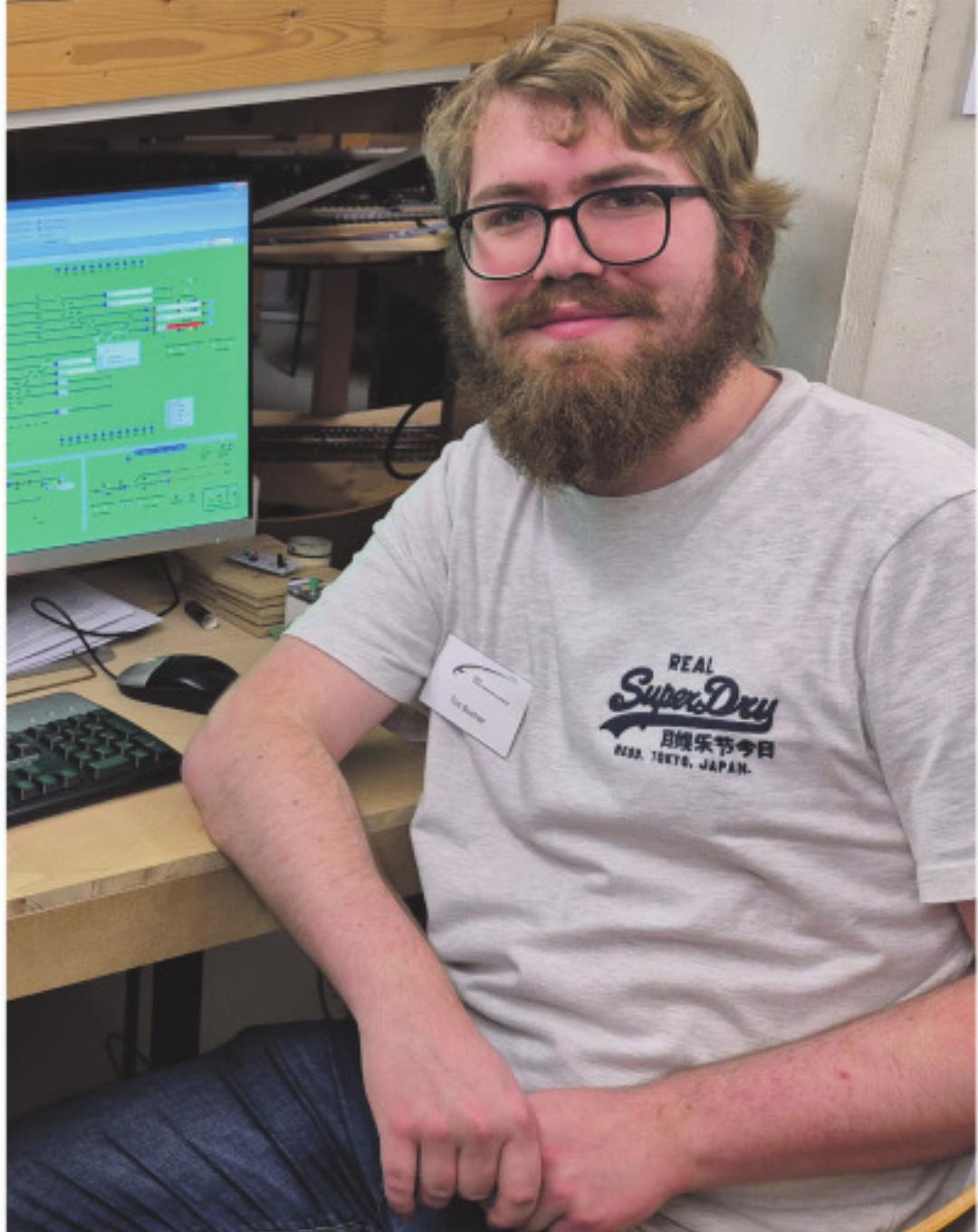 Fahrdienstleiter Tim Bucher garantiert problemlose Betriebsabläufe. Fahrdienstleiter Tim Bucher garantiert problemlose Betriebsabläufe.