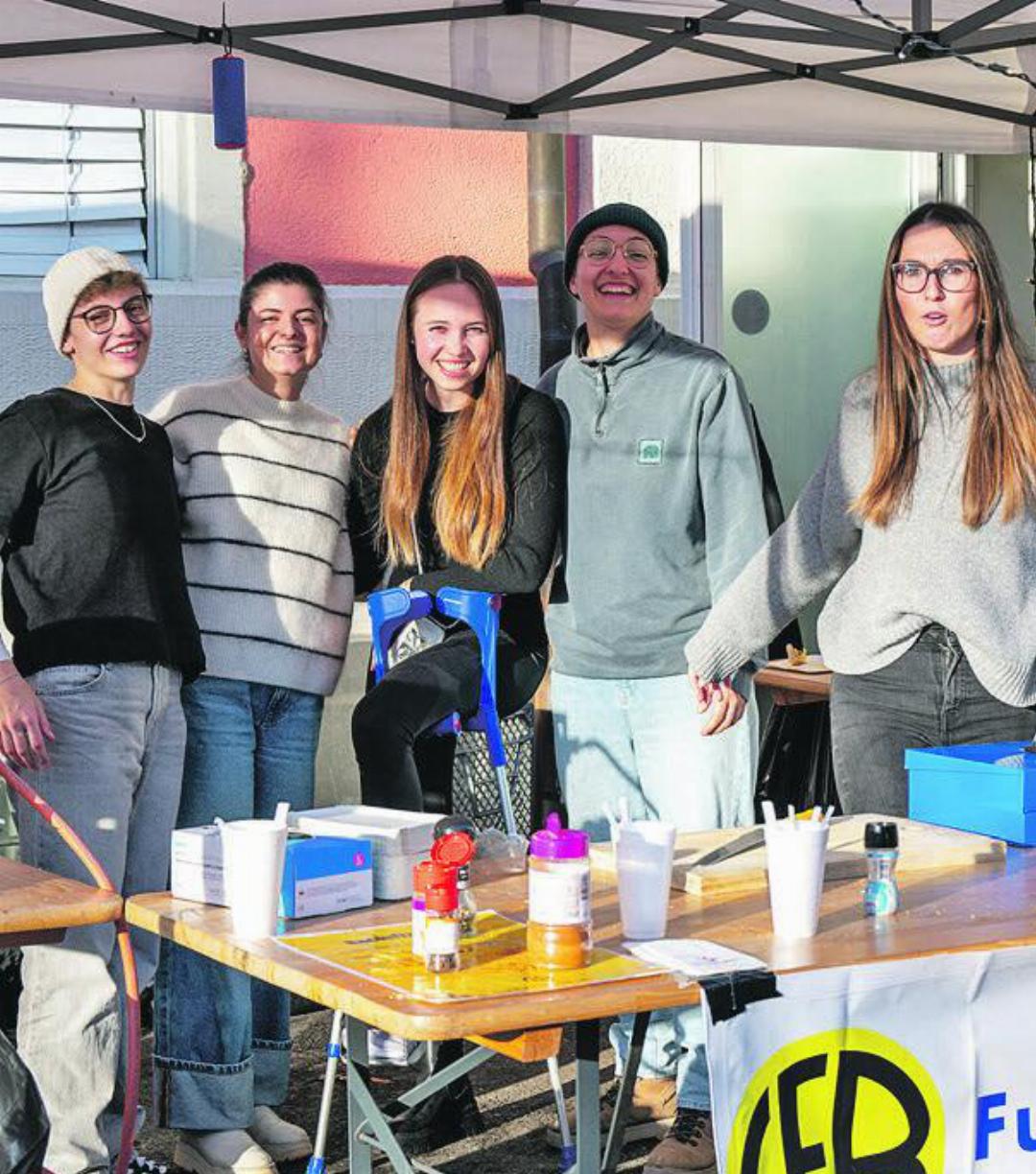 FC Baar Junioren freuten sich, wenn jemand ein Raclette wollte. FC Baar Junioren freuten sich, wenn jemand ein Raclette wollte.