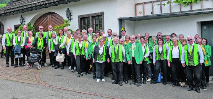 Zunftmeister Thomas I. und seine altzunftmeisterliche Begleiterschar. Foto: zVg