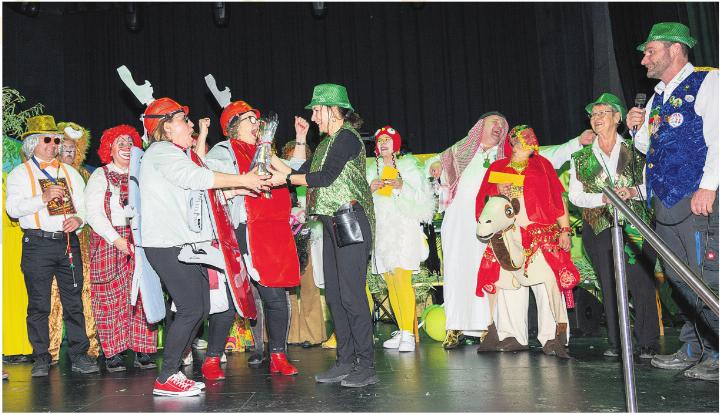 Am Fröschenball erhielten sie alle Preise für Kostüme und Masken. Foto: eb