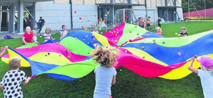 Turnen mit Kindern macht Spass. Wir brauchen dringend Mithilfe. Foto: zVg