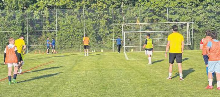 «Die Grossen bei den Kleinen». Foto: zVg