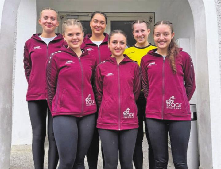Anne Mühlebach, Mirina Hotz, Cinzia Caruso, Ceyda Fierz, Luna Jauch, Sina von Rotz in Hohenems, Österreich (von links). Foto: zVg