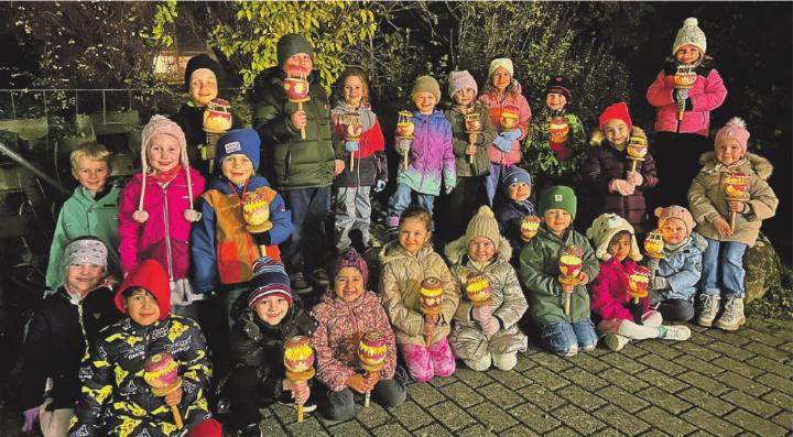 Die Kinder des Kindergartens Leihgasse I vor dem Umzug. Fotos: rah Die Kinder des Kindergartens Leihgasse I vor dem Umzug. Fotos: rah