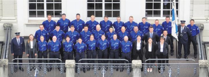Bereit, den Kanton ein Stück besser zu machen: neu verpflichtete Polizeiangehörige. Foto: Zuger Polizei