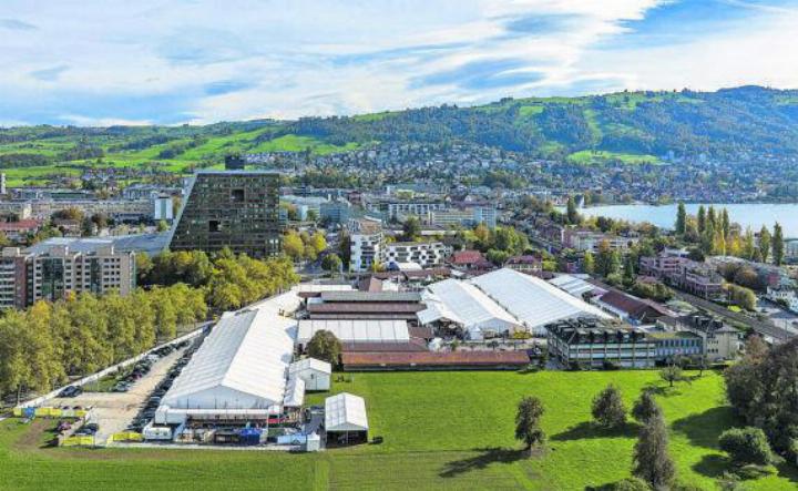 Auf dem Stierenmarktareal startet am Samstag die Zuger Messe. Foto: zVg