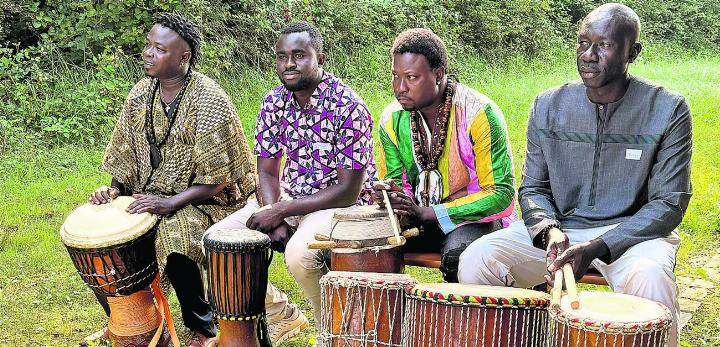 Massar Dieng and Friends haben die Gäste mit traditioneller afrikanischer Musik unterhalten. Foto: zVg