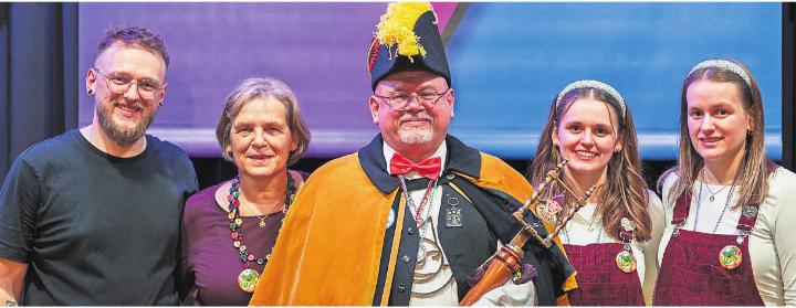 Der Faschallminister Markus II. mit seiner Familie. Fotos: zVg