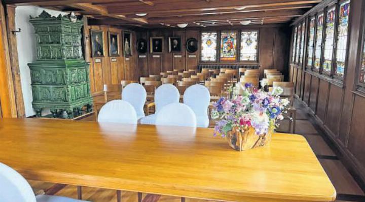 Heiratswillige Paare dürfen im historischen Bürgersaal im Rathaus wieder «Ja» zueinander sagen. Foto: Baarer Zytig Archiv