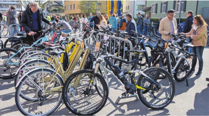 Da sollte doch jede und jeder sein neues Velo finden können. Fotos: eb