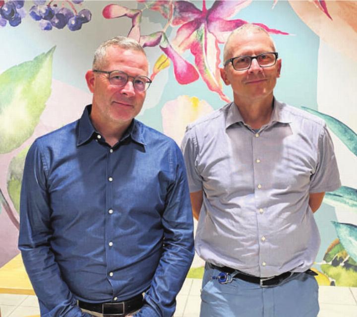 Patrick Lindauer und Mario Häfliger betonen die Wichtigkeit eines Vorsorgeauftrages (von links).