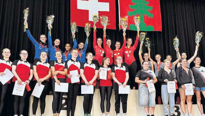 Die Baarer Juniorinnen glänzten an der Schweizer Meisterschaft in Mosnang mit Titeln und Medaillen. Foto: zVg