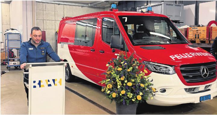 Anfang Januar konnte der abtretende Kommandant Beat Huber das neue Feuerwehrfahrzeug Barro 7 einweihen.