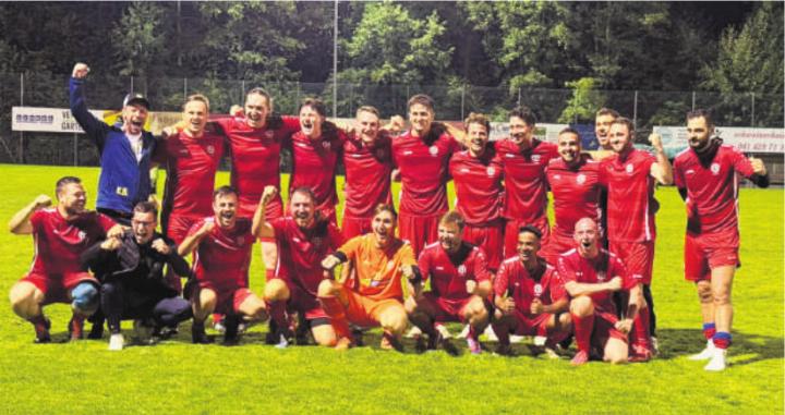 Siegerbild nach Sieg in Adligenswil. Foto: zVg