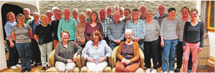 Alle Teilnehmenden – vorne die drei Geburtstagskinder der Woche Jolanda, Colette und Irène. Foto: zVg