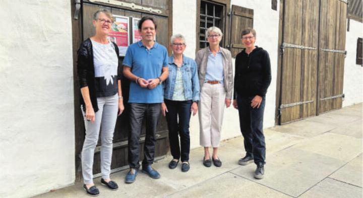 Die Betriebsgruppe «Donschtig-Träff»: Monica Riedi, René Kaufmann, Pia Birbaum, Doris Belleda, Franziska Schmid (von links). Foto: zVg
