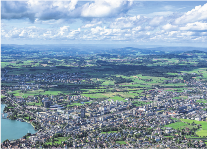 Die Lorzenebene als grüne Lunge zwischen der Stadt Zug und den Gemeinden Baar, Cham und Steinhausen wird als «Landschaft des Jahres 2026» ausgezeichnet.