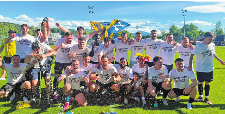 FC Baar «Herren 2» vollendet die Saison – Aufstieg in die 4. Liga. Fotos: zVg