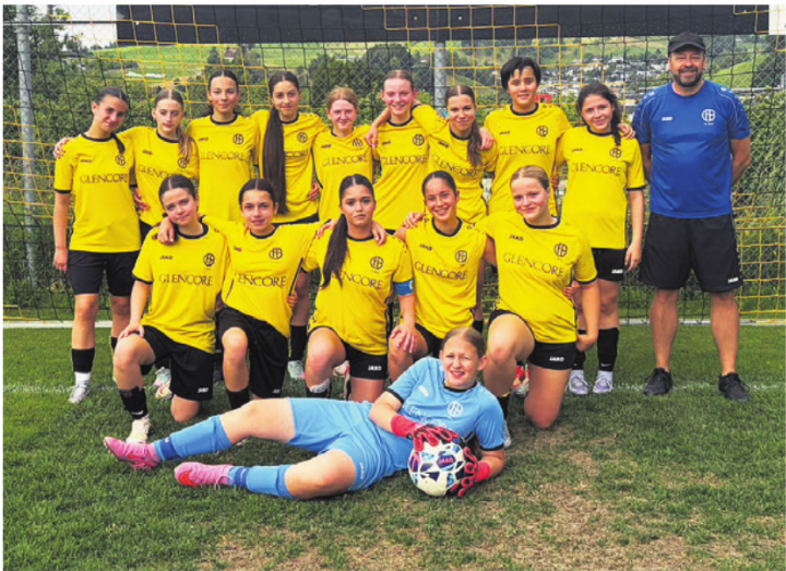 Die Baarer FF-17-Juniorinnen gewinnen furios den ersten Platz in der 2. Stärkeklasse und steigen auf. Foto: zVg