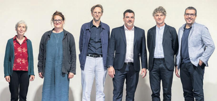 Die Jurymitglieder mit Baudirektor Florian Weber: Rita Illien, Maria Conen, Christoph Gantenbein (Jurypräsident), Florian Weber, Søren Linhart, Urs-Thomas Gerber (von links). Foto: zVg
