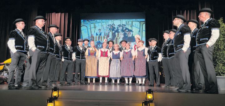 Eröffnung der Reise mit dem «Zugerberg-Jodel». Fotos: hps