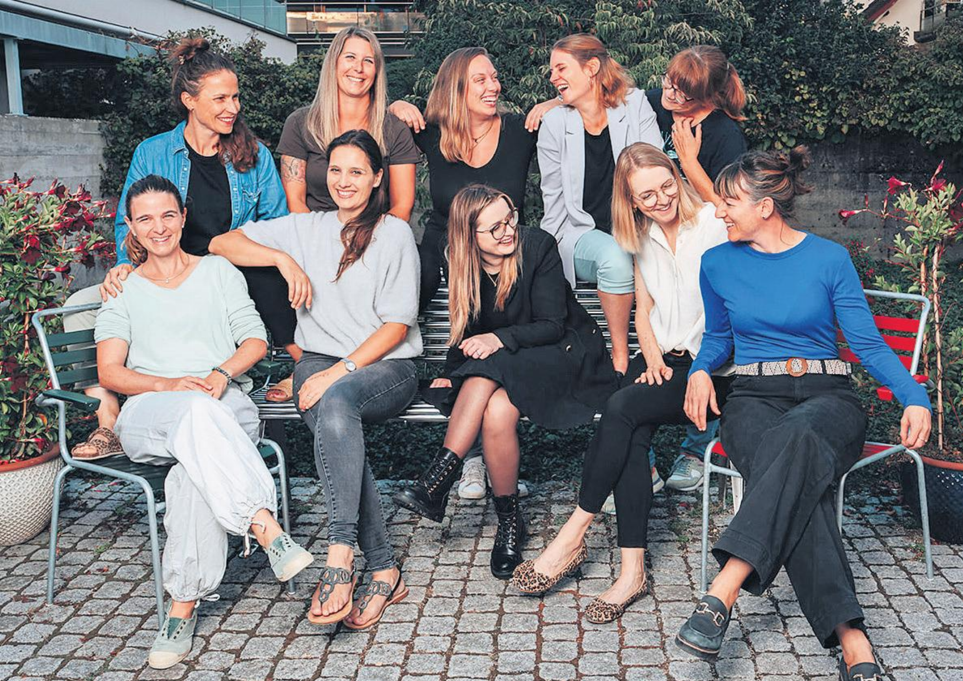 Der Vorstand der Frauengemeinschaft St. Martin Baar: Christina Lerch, Angela Fretz, Virginie Laukner, Claudia Hotz, Christine Zarpellon (hinten). Angela Beffa, Claudia Leutenegger, Marina Stuckenberger, Regula Thoma, Martina Stadler (vorne). Es fehlen: Agnes Messmer und Beate Kipp. Foto: zVg - Das Bild wird blockiert. – Möglicherweise durch einen aktiven Adblocker.