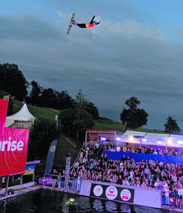 Die Gemeinde ehrt Weltmeister Noé Roth